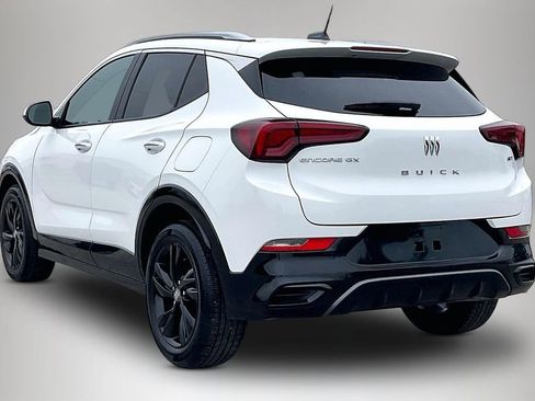 Used 2024 Buick Encore GX Sport Touring FWD image 4