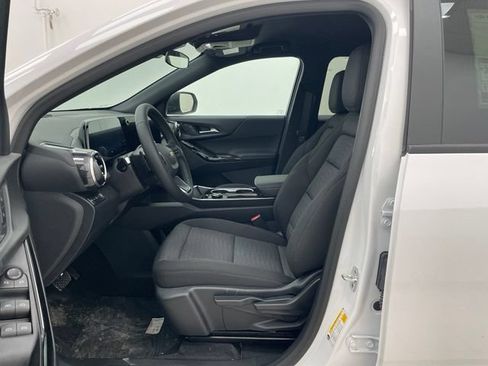 New 2026 Chevrolet Equinox LT AWD/4WD image 8