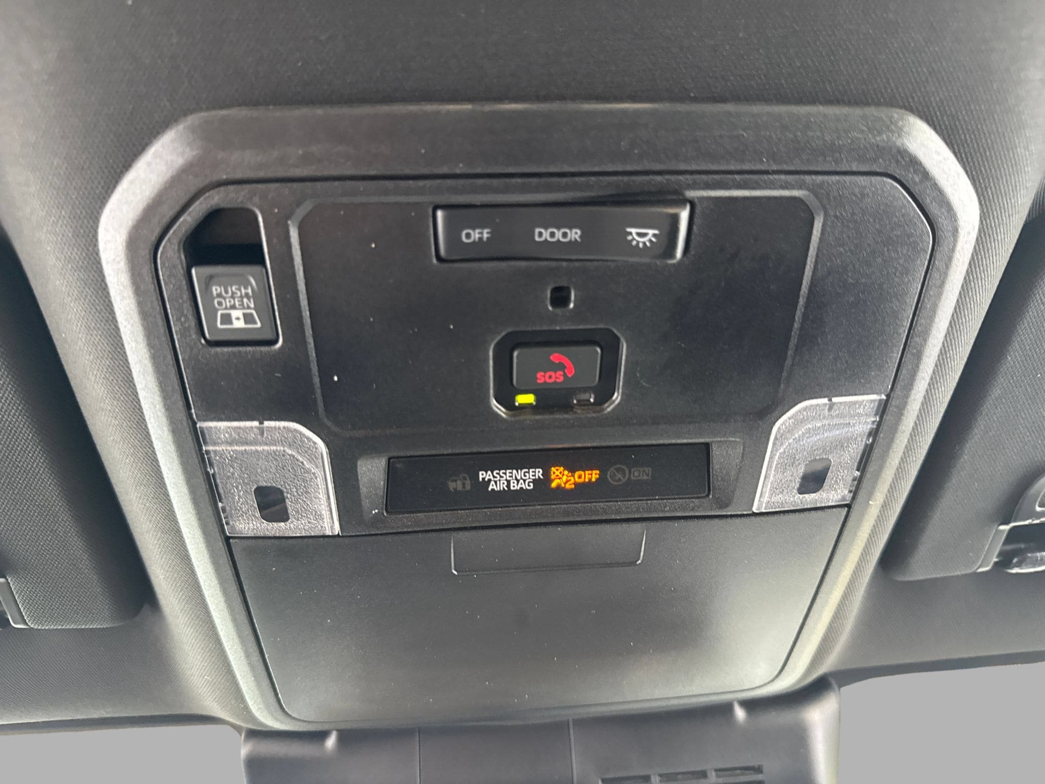 Used 2025 Toyota Tacoma SR5 AWD/4WD image 24