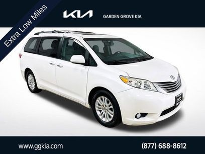 Used 2017 Toyota Sienna XLE