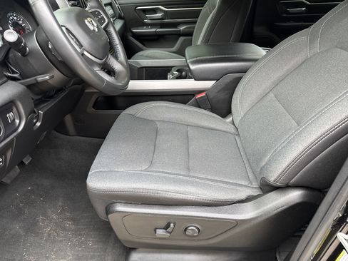 Used 2024 RAM 1500 Lone Star AWD/4WD image 9