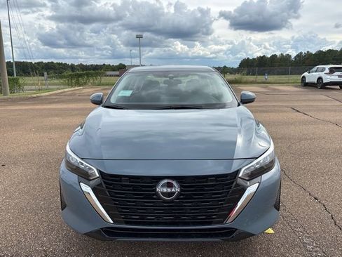 New 2025 Nissan Sentra SV image 5