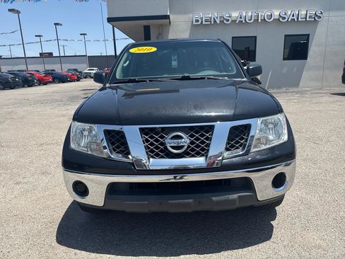 Used 2010 Nissan Frontier SE RWD image 3