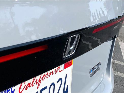 Used 2024 Honda Accord Touring image 30
