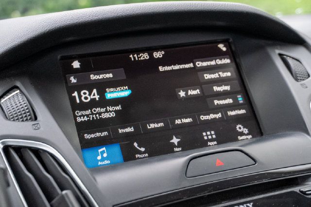 Used 2017 Ford Focus Titanium FWD image 51
