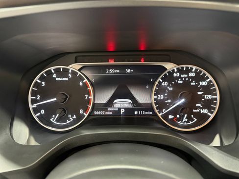 Used 2022 Nissan Rogue SV image 19