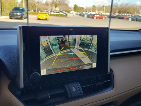 Certified 2025 Toyota RAV4 LE image 22