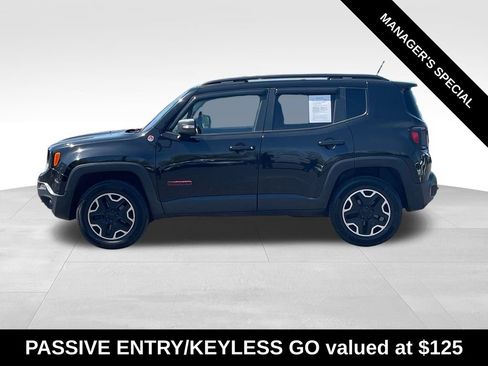 Used 2016 Jeep Renegade Trailhawk AWD/4WD image 4