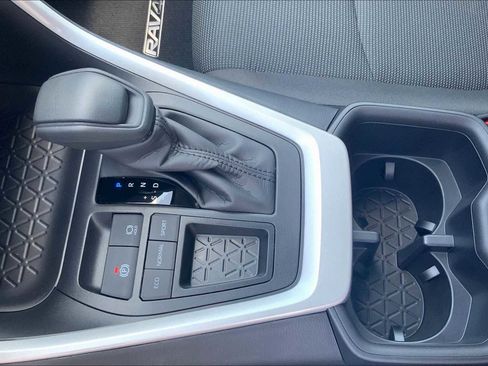New 2025 Toyota RAV4 LE image 7