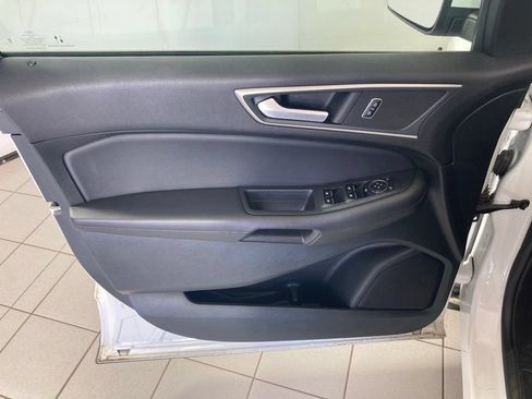 Used 2024 Ford Edge SEL AWD/4WD image 13