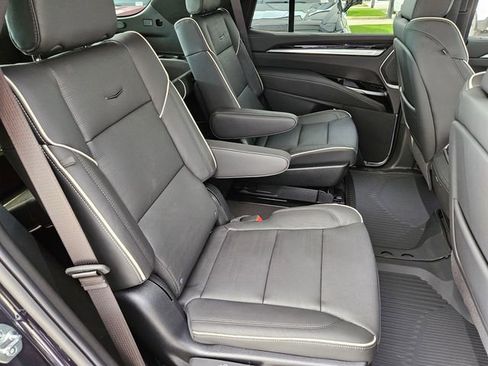 New 2026 Cadillac Escalade Sport w/ LPO, ONYX Package image 29