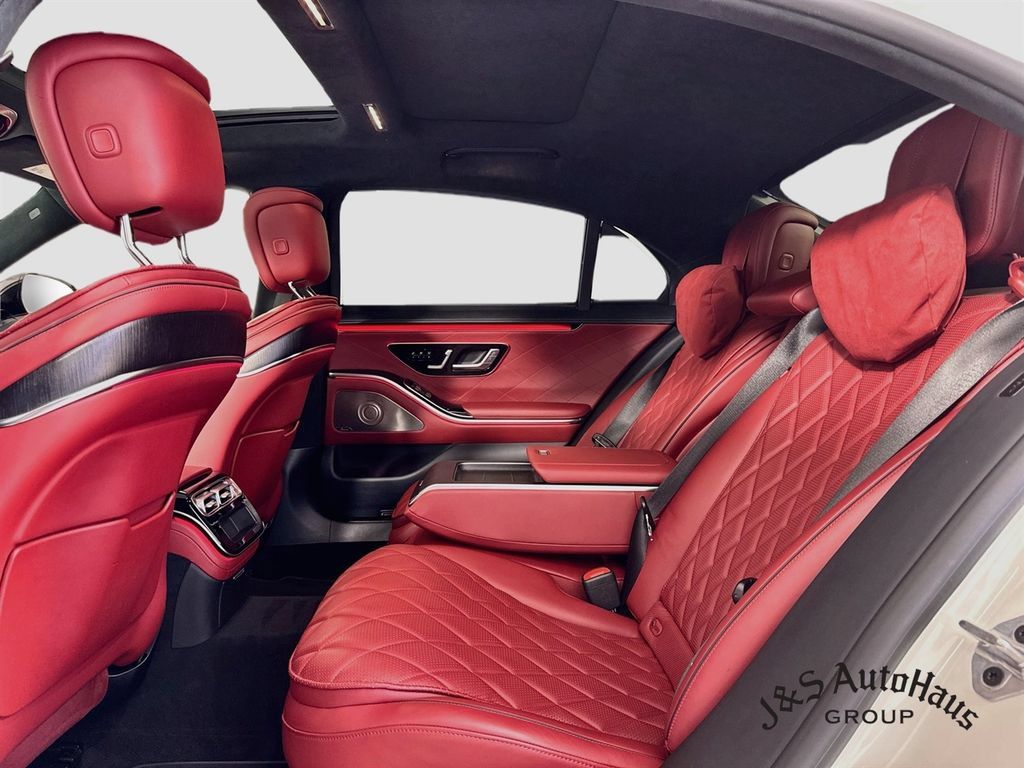 Used 2022 Mercedes-Benz S 580 4MATIC Sedan image 28