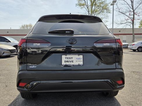 Certified 2024 Toyota Corolla Cross S w/ Moonroof Package image 6