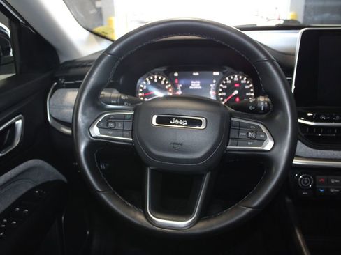 Used 2022 Jeep Compass Latitude w/ Convenience Group AWD/4WD image 18