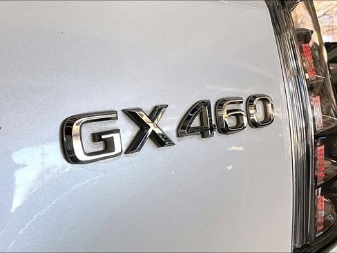 Used 2019 Lexus GX 460 Premium image 9