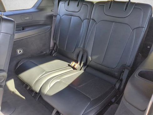 Used 2024 Jeep Grand Cherokee L Overland w/ Advanced Protech Group III image 21