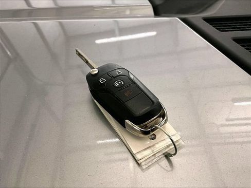 Used 2020 Ford F150 XLT w/ Equipment Group 302A Luxury AWD/4WD image 9