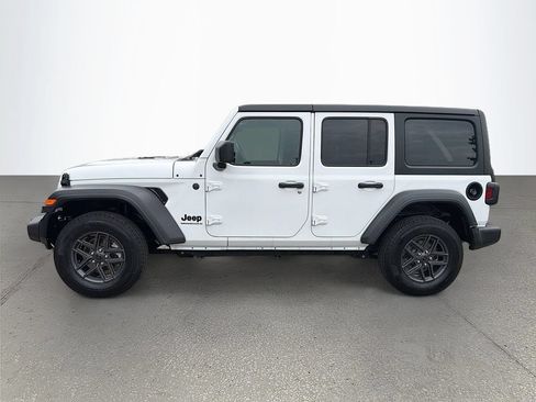 Used 2024 Jeep Wrangler Unlimited Sport AWD/4WD image 8