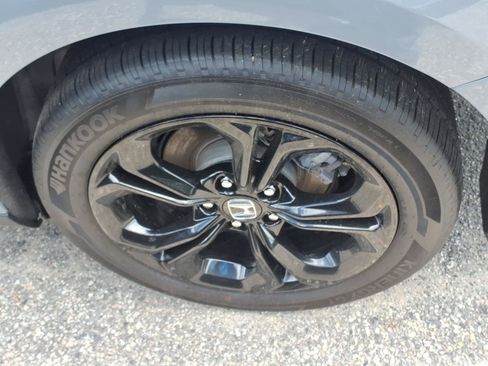 Used 2025 Honda Accord SE image 6