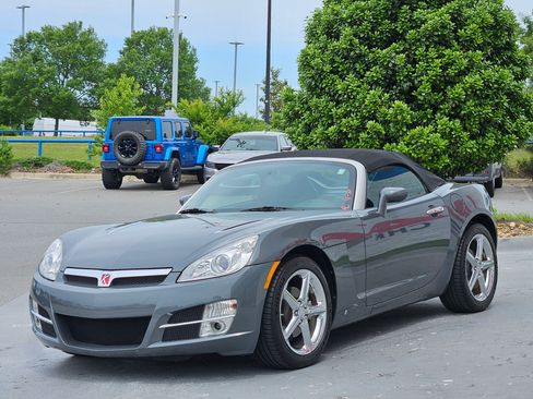 Used 2008 Saturn Sky w/ Premium Trim Package RWD image 3