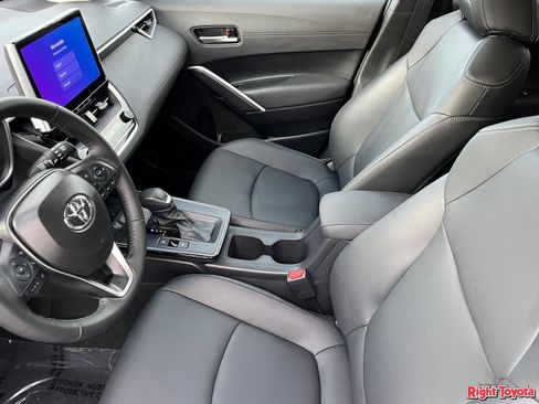 Certified 2026 Toyota Corolla Cross XLE w/ Convenience Package FWD image 20