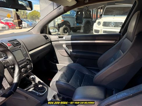 Used 2007 Volkswagen GTI 2-Door FWD image 19