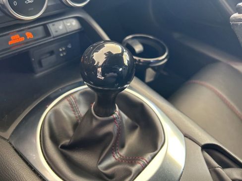 Used 2016 MAZDA MX-5 Miata Grand Touring RWD image 15