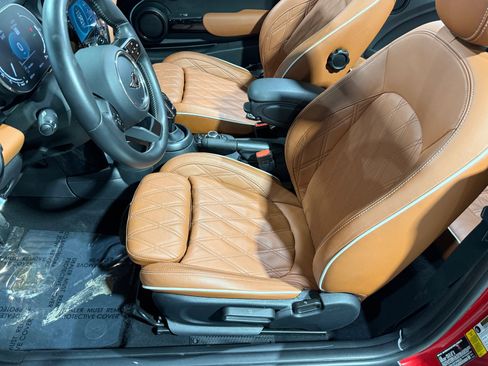 Used 2023 MINI Cooper S w/ Signature Upholstery Package image 34