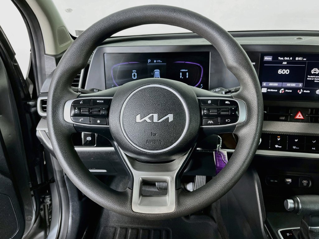 Used 2025 Kia Sportage LX FWD image 12