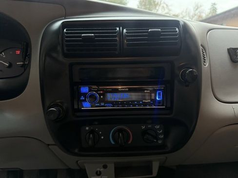 Used 2000 Ford Ranger XL image 17