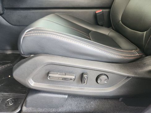 Used 2023 Honda Pilot TrailSport image 23