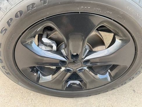 Used 2020 Jeep Compass Latitude image 7