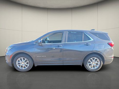 Used 2023 Chevrolet Equinox LT image 4