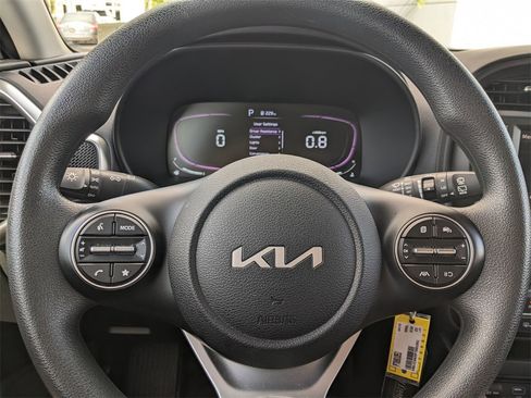 Certified 2023 Kia Soul LX image 40