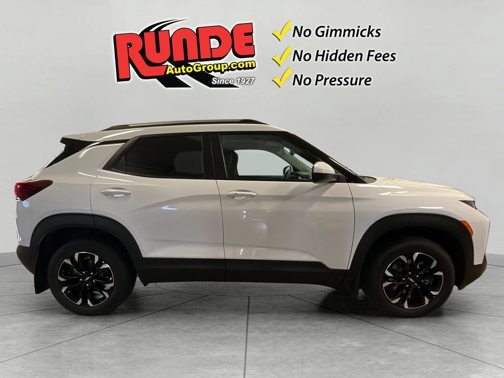 Used 2023 Chevrolet TrailBlazer LT w/ Convenience Package AWD/4WD image 7