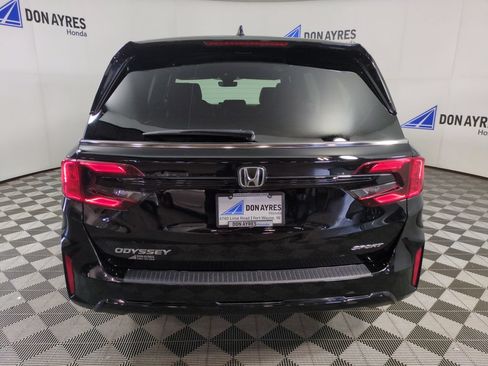 Used 2025 Honda Odyssey Sport-L image 5