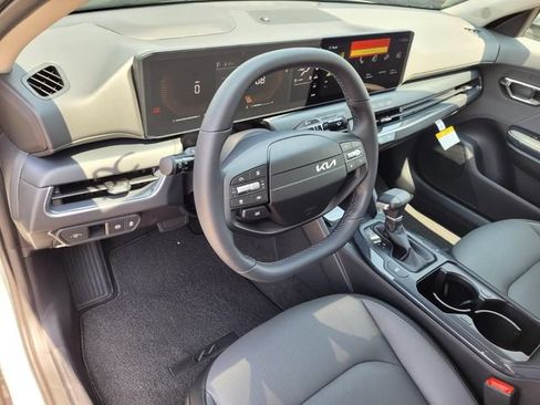 New 2026 Kia K4 EX FWD image 9