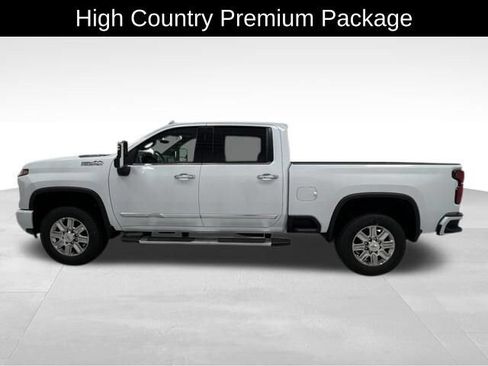 New 2026 Chevrolet Silverado 2500 High Country w/ High Country Premium Package AWD/4WD image 5