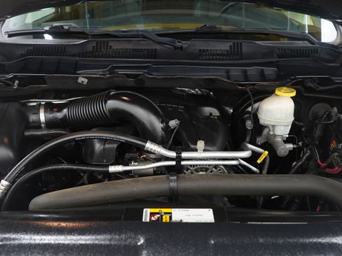 Used 2017 RAM 1500 Laramie w/ Convenience Group image 26