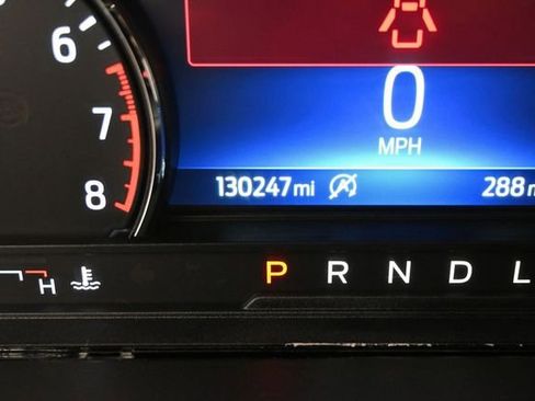Used 2021 Ford Explorer XLT RWD image 18