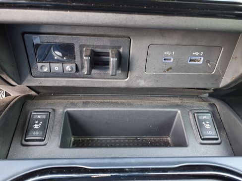 Used 2023 Nissan Titan PRO-4X w/ Pro-4x Convenience Package AWD/4WD image 15