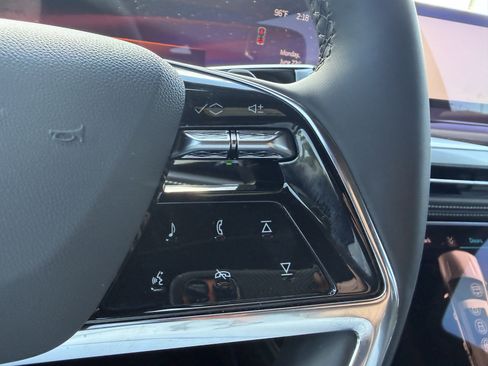 Used 2025 Cadillac Escalade Premium Luxury w/ Touring Package AWD/4WD image 29