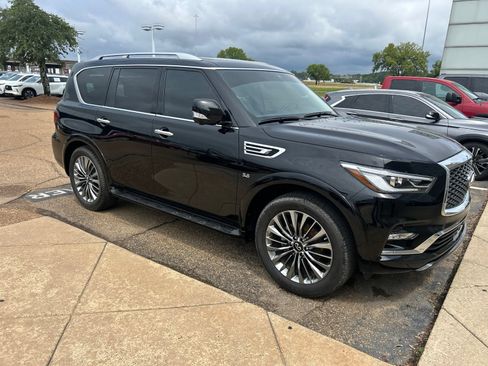 Used 2018 INFINITI QX80 2WD w/ Driver Assistance Package image 35