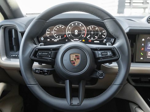 Certified 2026 Porsche Cayenne Coupe AWD/4WD image 13