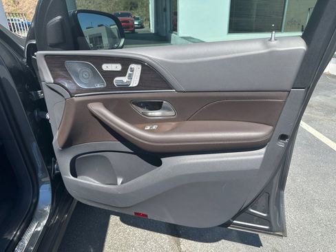 Used 2020 Mercedes-Benz GLE 350 4MATIC image 35