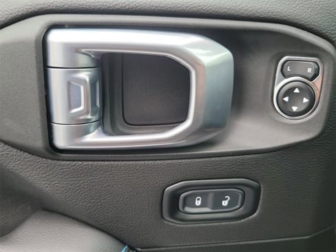 Used 2022 Jeep Wrangler Unlimited Rubicon 4xe w/ Cold Weather Group image 16