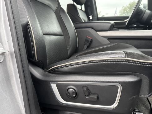 Used 2022 RAM 1500 Laramie image 14