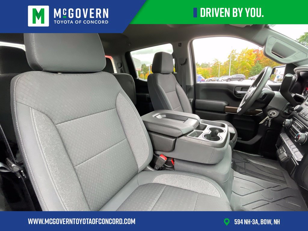Used 2020 Chevrolet Silverado 1500 LT w/ LT Value Package AWD/4WD image 28