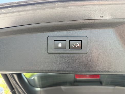 Used 2022 Subaru Outback Limited w/ Popular Package #2 AWD/4WD image 21