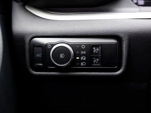 Used 2023 Ford Explorer XLT w/ Equipment Group 202A image 26